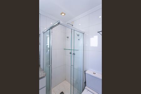 Apartamento à venda com 131m², 2 quartos e 4 vagasBanheiro suite 1