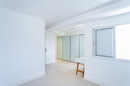 Apartamento à venda com 131m², 2 quartos e 4 vagasSuite 1