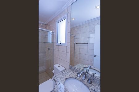 Apartamento à venda com 131m², 2 quartos e 4 vagasBanheiro suite 2