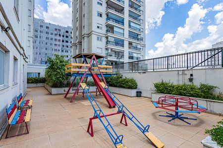 Apartamento à venda com 131m², 2 quartos e 4 vagasÁrea comum - Playground