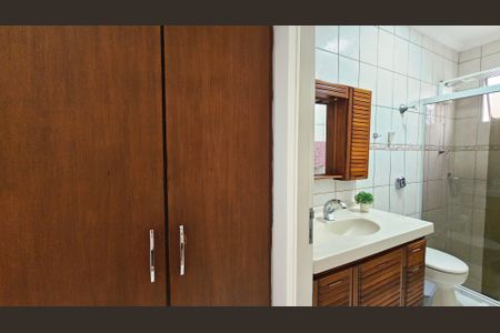 Apartamento para alugar com 75m², 2 quartos e 1 vaga Apartamento para alugar com 75m², 2 quartos e 1 vagaBanheiro