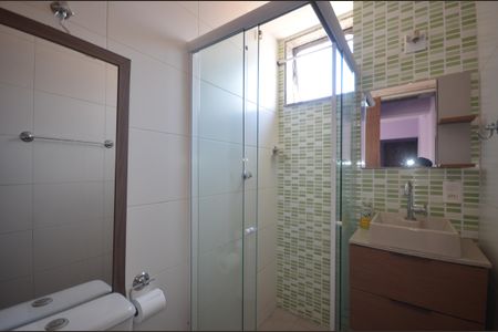 Banheiro de apartamento para alugar com 1 quarto, 40m² em Bento Ribeiro, Rio de Janeiro