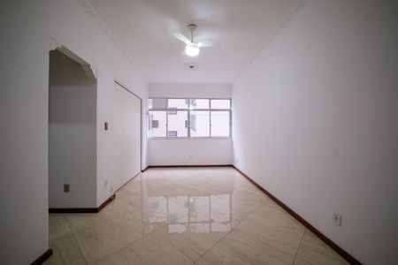 Apartamento à venda com 91m², 3 quartos e 1 vaga Apartamento à venda com 91m², 3 quartos e 1 vagaSala