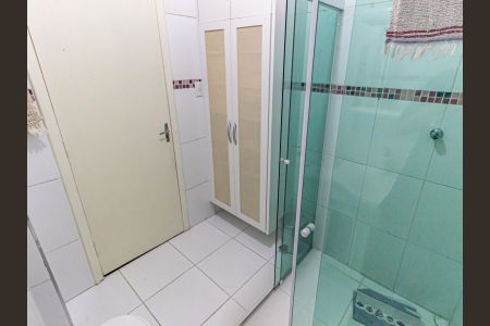 Apartamento para alugar com 94m², 2 quartos e sem vagaBanheiro