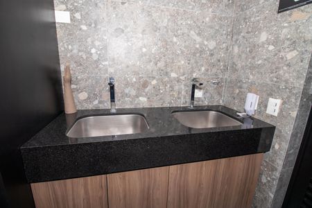 Apartamento para alugar com 42m², 1 quarto e 1 vaga Apartamento para alugar com 42m², 1 quarto e 1 vagaÁrea Comum - Lavanderia