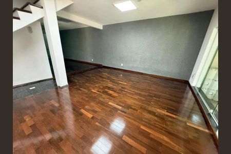 Casa para alugar com 2 quartos, 350m² em Jardim Textil, São Paulo