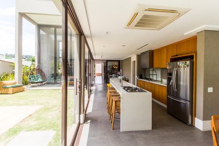 Casa de condomínio à venda com 640m², 5 quartos e 5 vagasVaranda gourmet