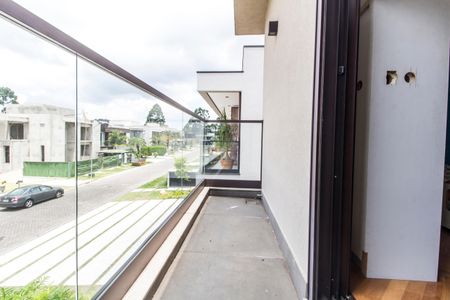 Casa de condomínio à venda com 640m², 5 quartos e 5 vagas Casa de condomínio à venda com 640m², 5 quartos e 5 vagasVaranda