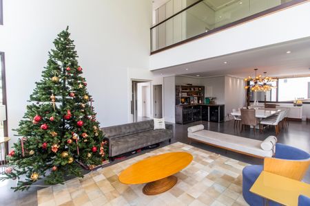 Casa de condomínio à venda com 640m², 5 quartos e 5 vagas Casa de condomínio à venda com 640m², 5 quartos e 5 vagasSala