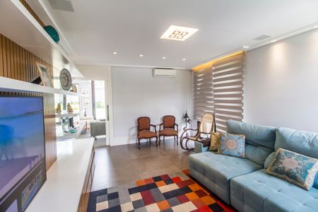 Casa de condomínio à venda com 640m², 5 quartos e 5 vagas Casa de condomínio à venda com 640m², 5 quartos e 5 vagasSala