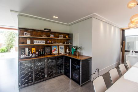 Casa de condomínio à venda com 640m², 5 quartos e 5 vagasSala 