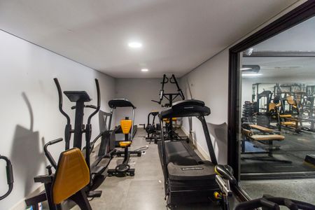 Casa de condomínio à venda com 640m², 5 quartos e 5 vagas Casa de condomínio à venda com 640m², 5 quartos e 5 vagasAcademia