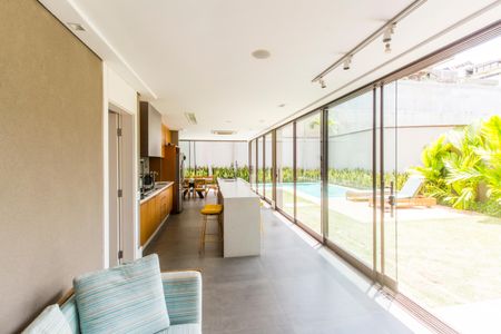 Casa de condomínio à venda com 640m², 5 quartos e 5 vagasVaranda gourmet