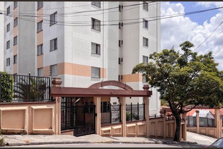 Apartamento à venda com 36m², 1 quarto e 1 vaga Apartamento à venda com 36m², 1 quarto e 1 vagaFachada