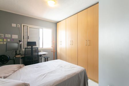 Quarto  de apartamento à venda com 1 quarto, 36m² em Vila Carmosina, São Paulo