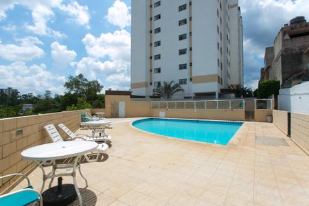 Apartamento à venda com 36m², 1 quarto e 1 vaga Apartamento à venda com 36m², 1 quarto e 1 vagaÁrea comum - Piscina