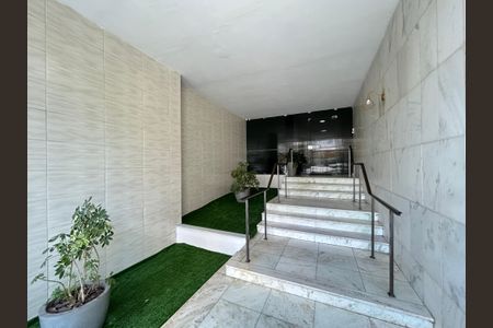 Apartamento para alugar com 113m², 2 quartos e 1 vagaHall de entrada