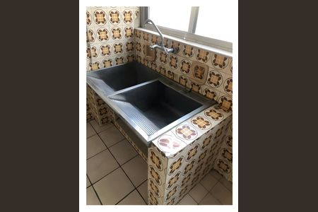 Kitnet/Studio para alugar com 3 quartos, 169m² em Santa Cecilia, São Paulo