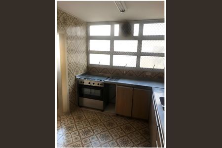 Kitnet/Studio para alugar com 3 quartos, 169m² em Santa Cecilia, São Paulo