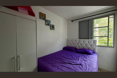 Apartamento à venda com 2 quartos, 49m² em Jardim Ester Yolanda, São Paulo
