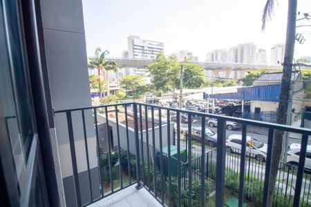 Studio para alugar com 27m², 1 quarto e sem vaga Studio para alugar com 27m², 1 quarto e sem vagaTerraço