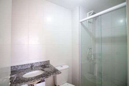 Banheiro da Suíte de apartamento para alugar com 1 quarto, 27m² em Campo Belo, São Paulo