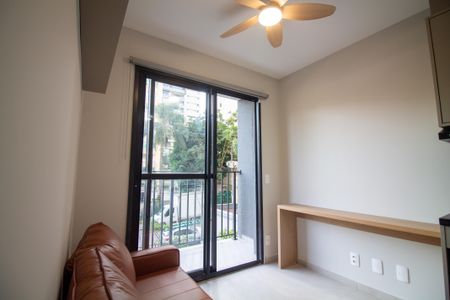 Studio para alugar com 27m², 1 quarto e sem vaga Studio para alugar com 27m², 1 quarto e sem vagaSala