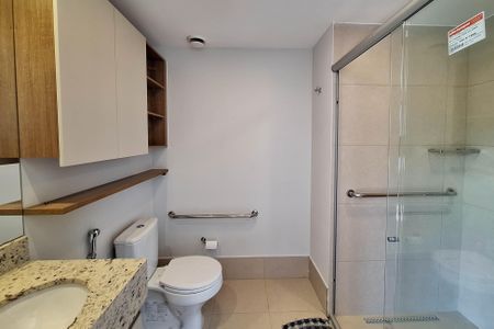 Studio para alugar com 30m², 1 quarto e sem vaga Studio para alugar com 30m², 1 quarto e sem vagaBanheiro