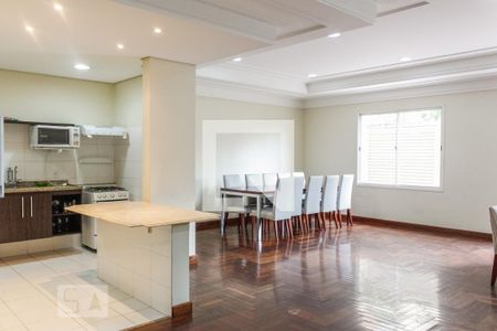 Apartamento para alugar com 70m², 2 quartos e 2 vagas Apartamento para alugar com 70m², 2 quartos e 2 vagasCondomínio - Salão de Festas