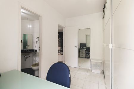 Apartamento para alugar com 70m², 2 quartos e 2 vagas Apartamento para alugar com 70m², 2 quartos e 2 vagasQuarto 2