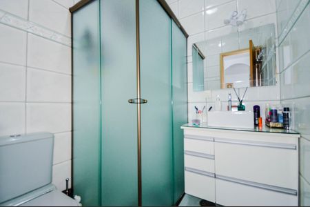 Apartamento à venda com 66m², 2 quartos e 1 vaga Apartamento à venda com 66m², 2 quartos e 1 vagaBanheiro