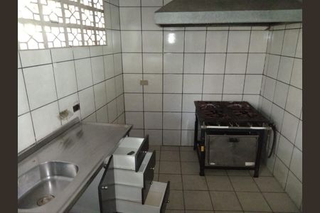 Casa para alugar com 2690m², 3 quartos e 1 vaga