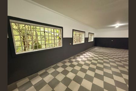 Casa para alugar com 2690m², 3 quartos e 1 vaga