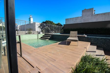 Apartamento para alugar com 59m², 2 quartos e 1 vaga Apartamento para alugar com 59m², 2 quartos e 1 vagaÁrea comum - Piscina