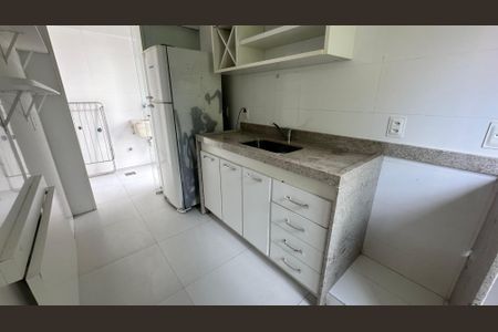 Casa à venda com 614m², 7 quartos e 8 vagas Casa à venda com 614m², 7 quartos e 8 vagasEdícula