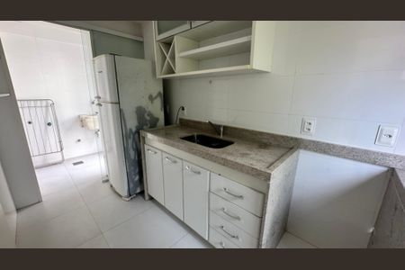Casa à venda com 614m², 7 quartos e 8 vagas Casa à venda com 614m², 7 quartos e 8 vagasEdícula