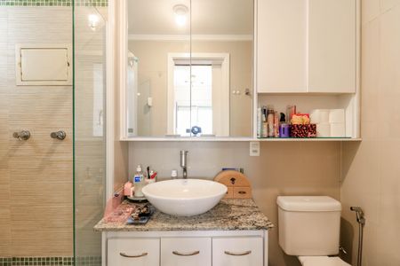 Apartamento à venda com 98m², 3 quartos e 2 vagasBanheiro da Suíte