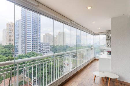 Apartamento à venda com 98m², 3 quartos e 2 vagasVaranda