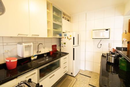 Apartamento à venda com 78m², 2 quartos e 2 vagasCozinha