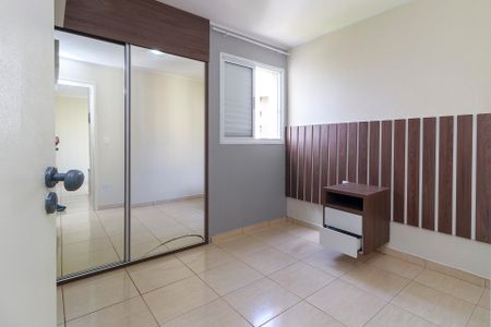 Quarto 1 de apartamento para alugar com 2 quartos, 56m² em Vila das Belezas, São Paulo