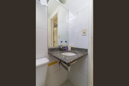 Apartamento para alugar com 57m², 2 quartos e 1 vaga Apartamento para alugar com 57m², 2 quartos e 1 vagaBanheiro
