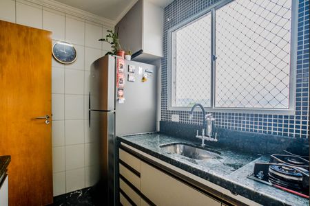 Apartamento à venda com 55m², 2 quartos e 1 vaga Apartamento à venda com 55m², 2 quartos e 1 vagaCozinha e Área de Serviço