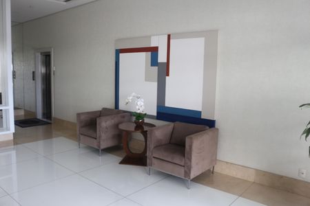 Apartamento para alugar com 162m², 3 quartos e 3 vagasHall social