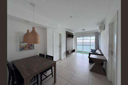 Sala de apartamento à venda com 1 quarto, 45m² em Recreio dos Bandeirantes, Rio de Janeiro