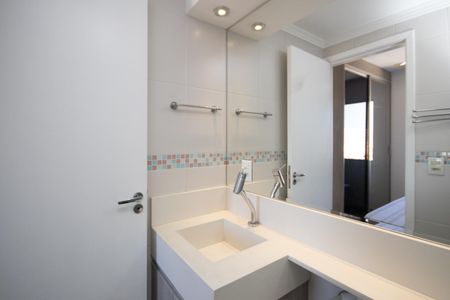 Apartamento à venda com 78m², 3 quartos e 2 vagasBanheiro da Suíte