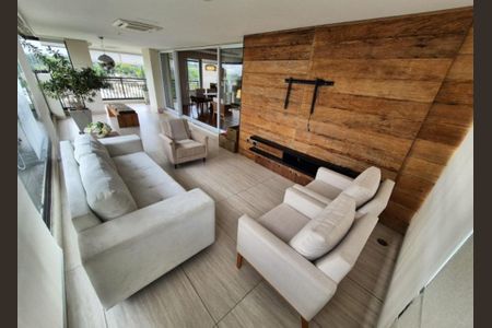 Apartamento à venda com 208m², 3 quartos e 4 vagasFoto 04