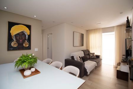 Apartamento à venda com 65m², 2 quartos e 1 vaga Apartamento à venda com 65m², 2 quartos e 1 vagaSala