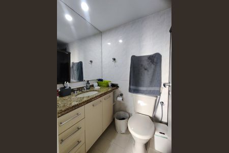 Apartamento à venda com 84m², 3 quartos e 1 vagaBanheiro Social