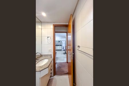Apartamento para alugar com 53m², 2 quartos e 2 vagasBanheiro