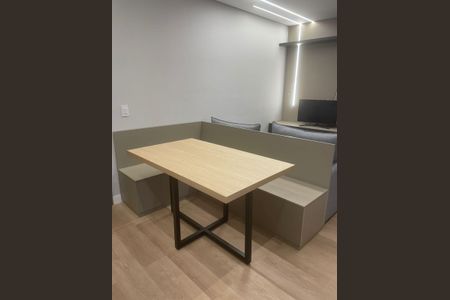 Apartamento à venda com 57m², 2 quartos e 1 vagaSala de jantar